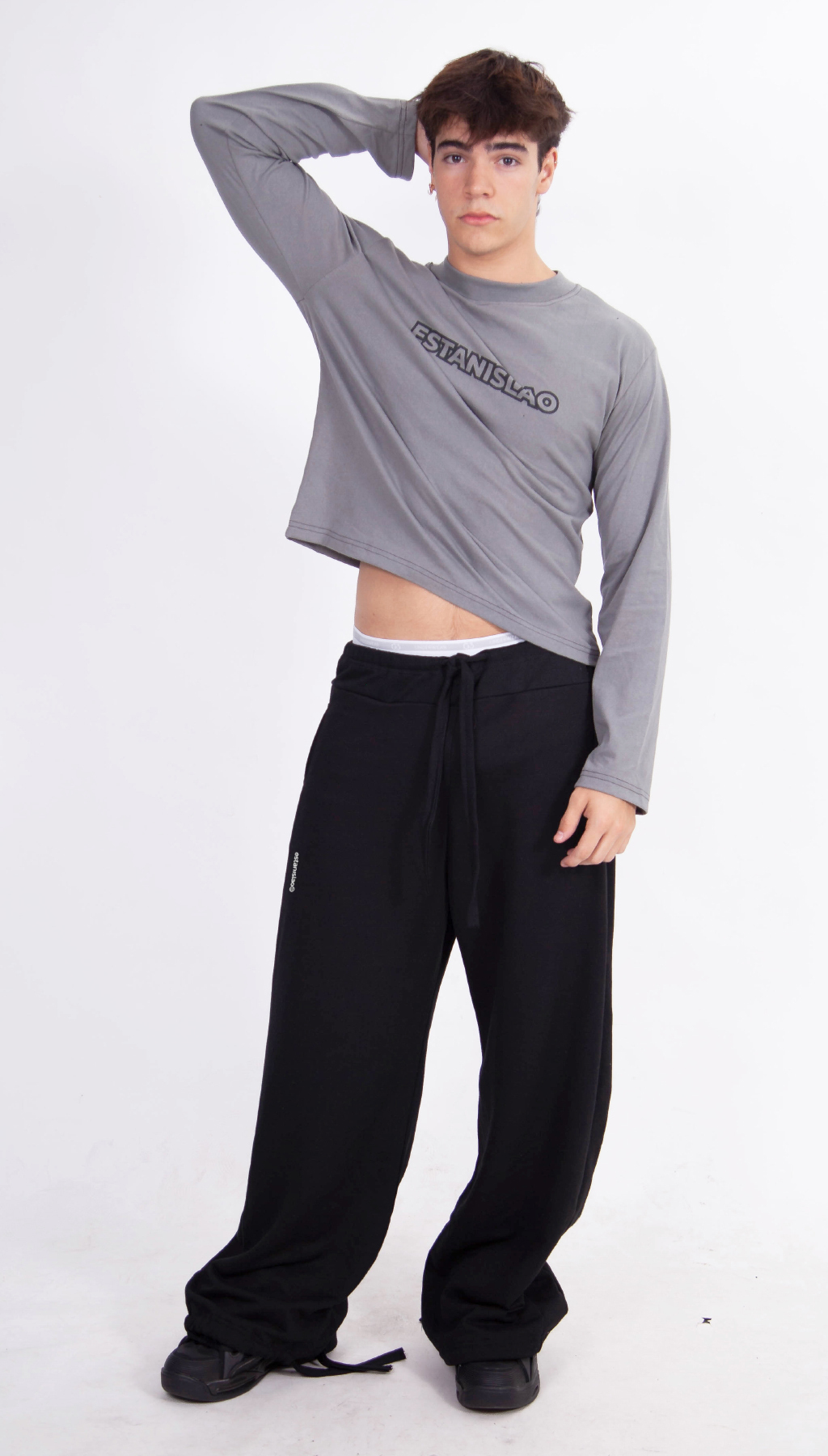 Jogging Baggy Negro Comprar en ESTANISLAO
