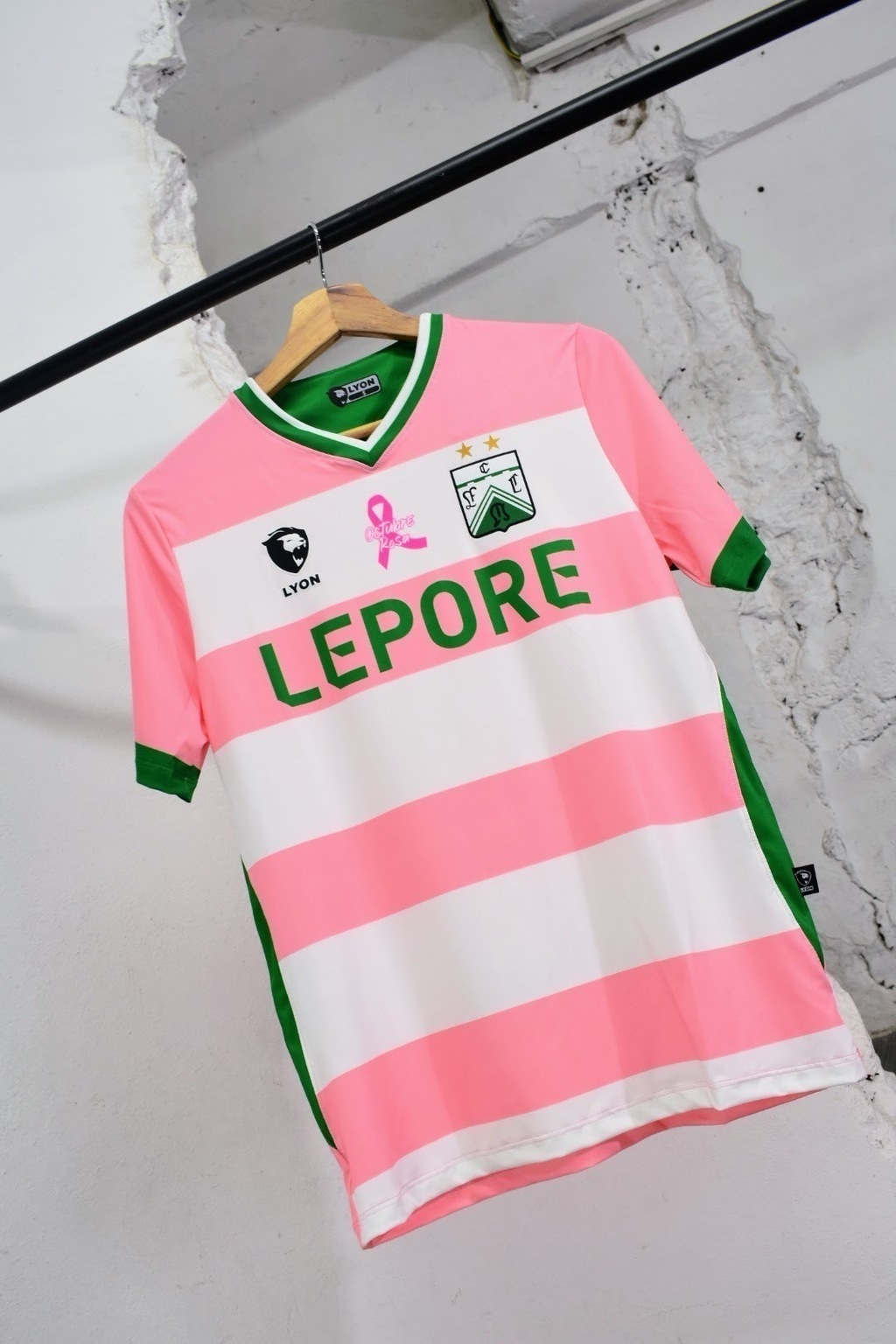 Na Argentina, Ferro Carril também lança camisa para o Outubro Rosa