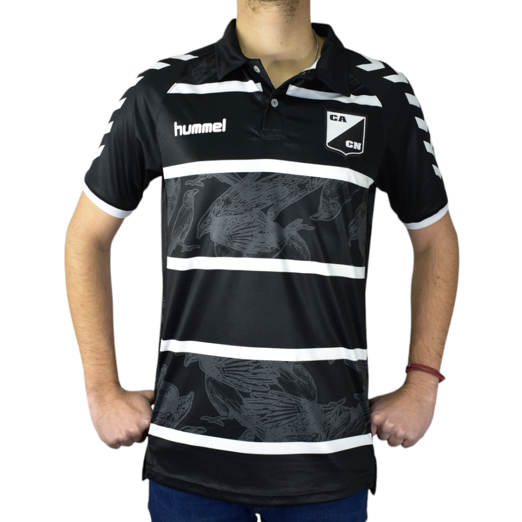 Chomba de Salida Central Norte Negra Hummel 2024