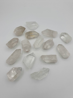 Cuarzo Cristal de Roca en punta en bruto en internet
