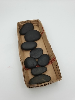 Set de 8 piedras de basalto para masajes en pies