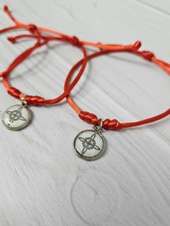 Pulsera Hilo Rojo y dije Nudo de Bruja