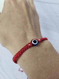 Pulsera de Hilo Rojo y Ojito Turco