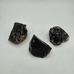 Obsidiana Negra en Bruto- Ob1