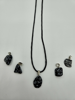 Dije de Obsidiana Nevada- Rolado- Mediano- Acero - Piedras en Córdoba