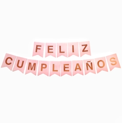 CARTEL FELIZ CUMPLEAÑOS ROSA CON LETRAS ROSE