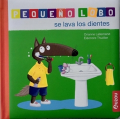 Pequeño Lobo: se lava los dientes