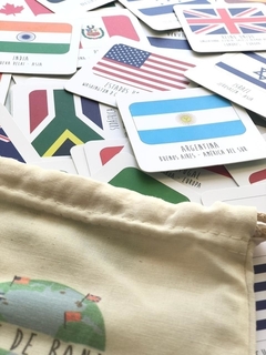 juego de mesa memotest con 35 banderas de diferentes paises
