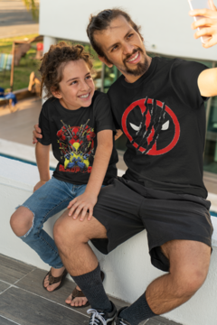 Remera Deadpool Logo en internet