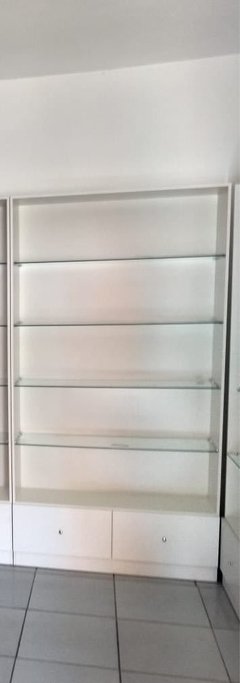 Armário MDF Branco com gaveta e prateleiras de vidro.cód BALC100 - comprar online