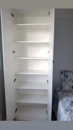 Sapateira MDF branco com porta.cód6968 - comprar online