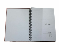 Agenda Arwen 2025 Espiralada Diaria Colores Tamaño A4 20 X 27,5 Cm - comprar online