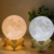 Lámpara de Luna 3D humidificador + base de madera - comprar online