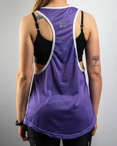 https://acdn.mitiendanube.com/stores/409/305/products/musculosa-zumba_blanca-violeta31-03a5d7086e8f4fb32916698292349474-240-0.png