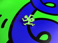 Pin Keith Haring Twist Verde Fluo