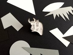 Pin Guernica