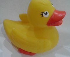 Pato flotador con chifle "Monsi" - Mayorista La Rana