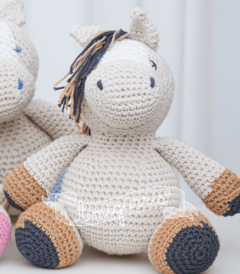 Muñeco tejido de apego - Caballito amigurumi - comprar online