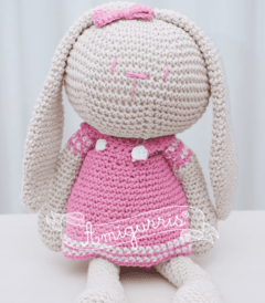 Muñeco tejido de apego - Coneja con vestido amigurumi - comprar online