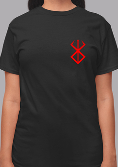 Camiseta Berserk Symbol Unissex na internet