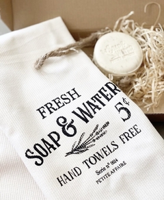 Guest towel & soap - comprar online