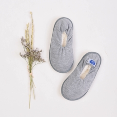 Pantuflas Ona Gris en internet