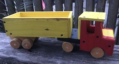 Camion de madera con caja desmontable - comprar online