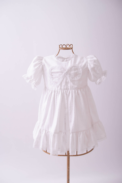 Vestido Algolinho - loja de roupas para batizado para bebês. Mandrião para meninos e meninas, toalhas de batizado e velas. Renda renascença e bordados personalizados.