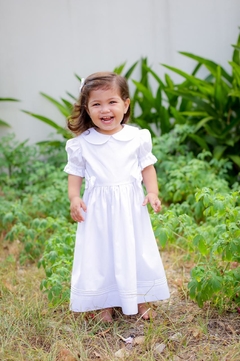 Vestido Batizado Doll Branco - loja de roupas para batizado para bebês. Mandrião para meninos e meninas, toalhas de batizado e velas. Renda renascença e bordados personalizados.