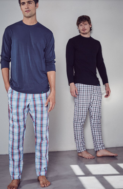 Pijama remera de bamboo, combinado c/ pantalón escoses tej.plano-Típico (TP900)