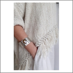 Brazalete de alpaca y asta