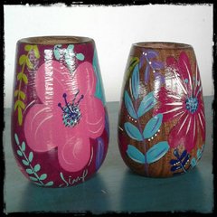 Mate pintado a mano con motivos florales - ulala-artesanias