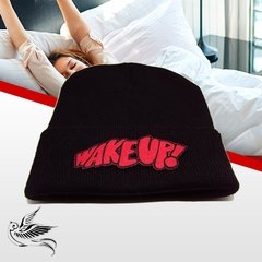 GORRO TOUCA WAKE UP na internet