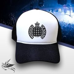 BONÉ MINISTRY OF SOUND na internet