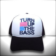 BONÉ TURN UP THE BASS