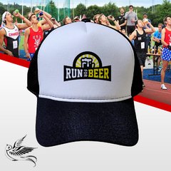 BONÉ RUN FOR BEER SNAPBACK TRUCKER