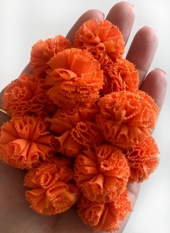 KIT COM 10 POMPONS DE MALHA DE 2,5CM LARANJA - comprar online