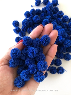 KIT COM 10 POMPONS DE MALHA DE 1,5CM AZUL ROYAL - comprar online