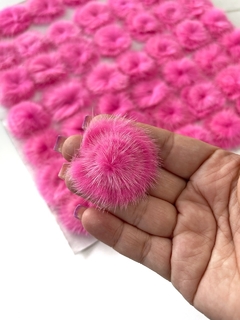 POMPONS ACHATADINHOS DE PELUCIA 4,5CM ROSA NEON 2 UNIDADES - comprar online