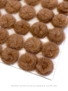 POMPONS ACHATADINHOS DE PELUCIA 4,5 BLUSH (MARROM) 2 UNIDADES