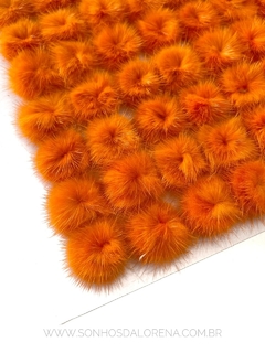 POMPONS ACHATADINHOS DE PELUCIA 2,5CM LARANJA NEON 2 UNIDADES