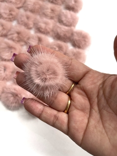 POMPONS ACHATADINHOS DE PELUCIA 4,5CM ROSÊ 2 UNIDADES - comprar online