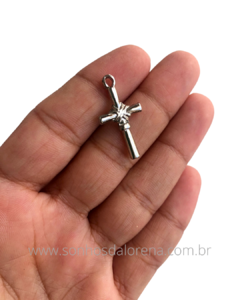 CRUZ DE METAL PRATA 2,6X1,5 CM COM 2 UNINADES - comprar online