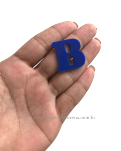 APLIQUE ACRILICO LETRA "B" AZUL ROYAL 2,5CM X 2,5 CM UNIDADE - comprar online