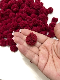 KIT COM 10 POMPONS DE MALHA DE 2,5CM MARSALA - comprar online