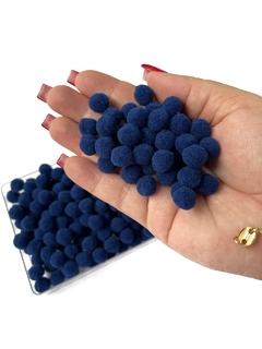 POMPOM DE FIBRA 10MM AZUL MARINHO PACOTE COM 4 GRAMAS APROX. 50 UNIDADES - comprar online