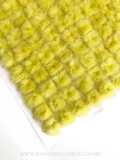 POMPOM ACHATADINHOS DE PELUCIA 2,5CM AMARELO CANARIO 2 UNIDADES