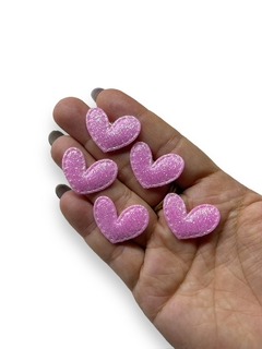 APLIQUE CORAÇÃO GLITTER 2,5CM ROSA BALÉ (10 UNIDADES) - comprar online