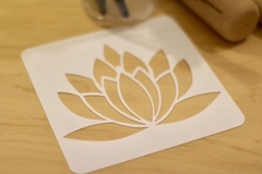 Stencil Lotus Art. C1426 - 15cm x 15cm - comprar online