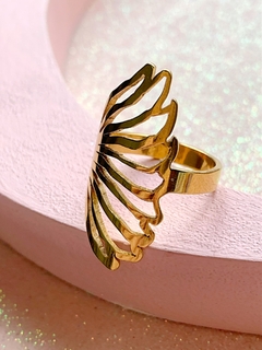 Anillo de acero quirurgico dorado MALVINA - Gabriella Capucci